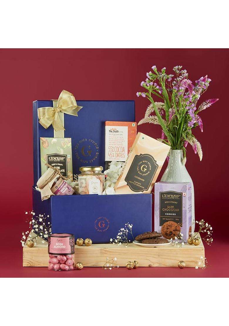 The Gift Studio Purple COM Amour and Indulgence - Indya