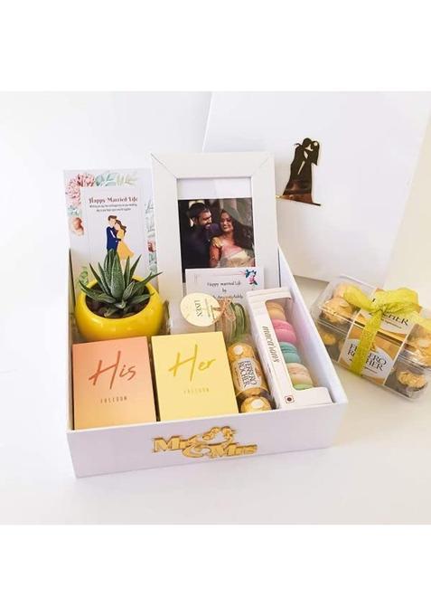 Angroos White Fabulous Wedding Hampers for Couples Adorned with Photo Frames Macarons and Chocolates