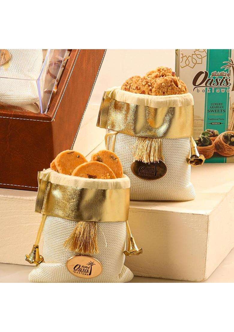 Oasis Baklawa Panache Gift Hamper Premium Turkish Baklava and Assorted Dry Fruits Basket - Indya
