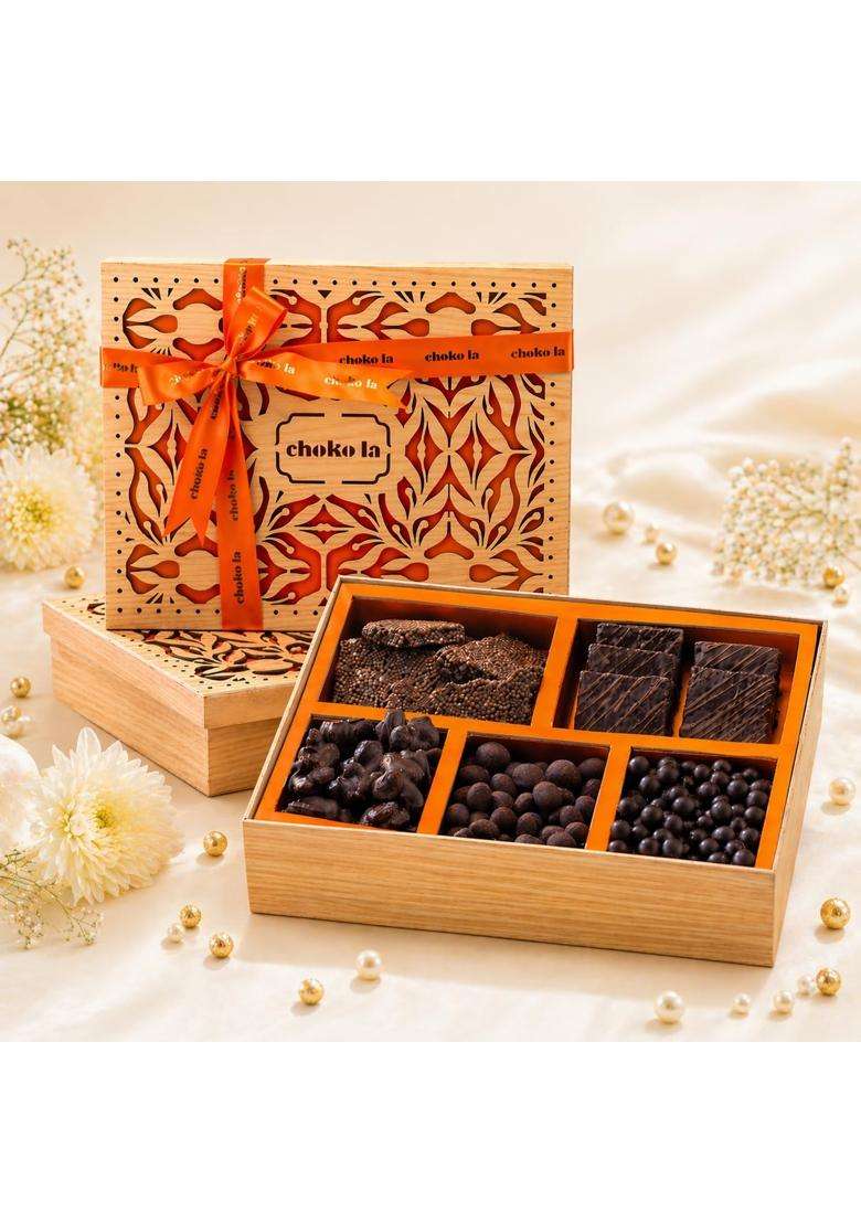 Chokola Brown Regalia Chocolate Hamper 600G Assorted Chocolate Gift Box - Indya
