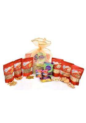 Giftrend Diwali Dry Fruits Gift Hamper for Family and Neighbours