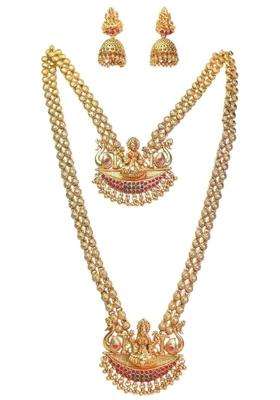 Vimina Traditional Gold Plated Temple Jewellery Set Lakshmi Pendant Necklace with Jhumka