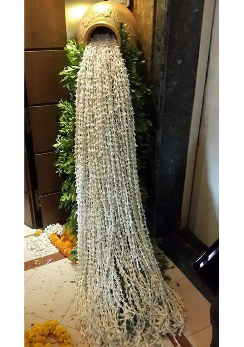 Shreya Fashion White Artficial Rajnigandha Lilly Flowers Decoration Home - Indya