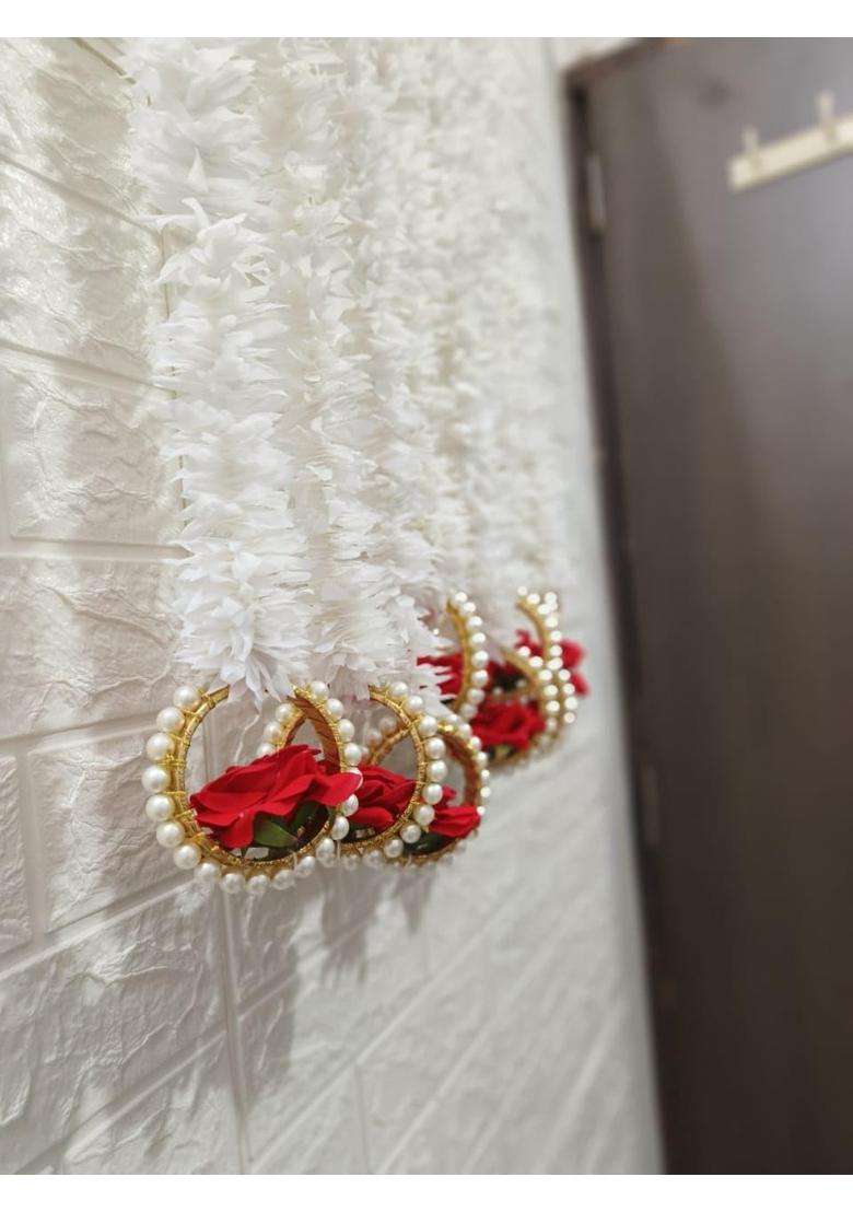 Style Speaks India Jasmine with Rose Bangle Garland Toran White and Red Pack of 30 - Indya