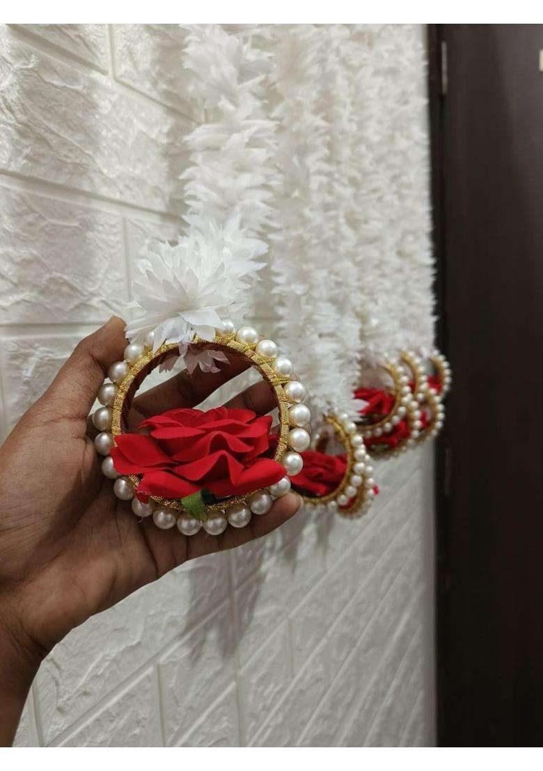 Style Speaks India Jasmine with Rose Bangle Garland Toran White and Red Pack of 30 - Indya