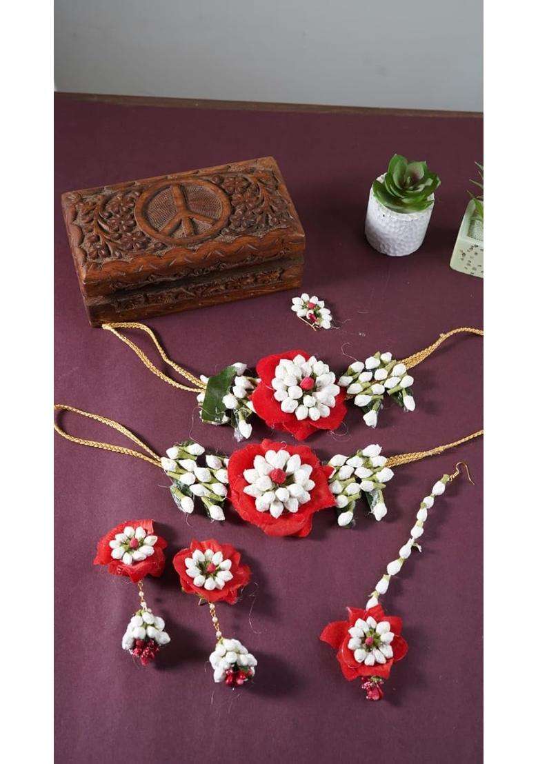 Prafullit Flowers Multicolor Handcrafted Artificial Floral Jewellery Set for Women - Indya