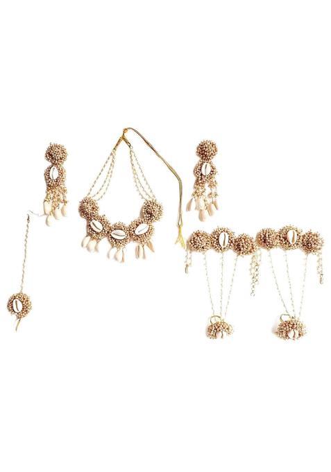 Zulka Designer Kaudi Shell and Moti Pearls Gajra Jewellery Set for Bridal Women and Girls