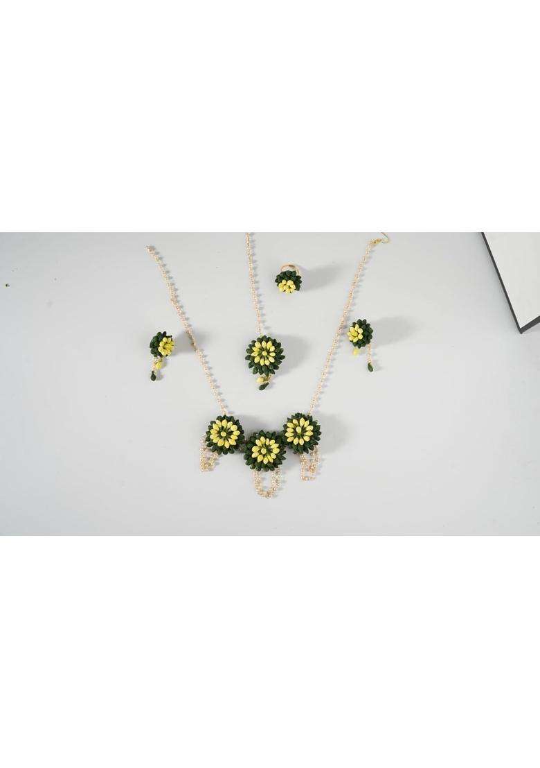 Prafullit Flowers Handcrafted Artificial Floral Jewellery Set for Women Green and Yellow Flower Necklace - Indya