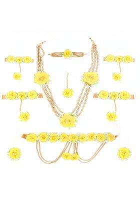 Anuradha Plus Fancy Yellow Colour Bridal Flower Jewellery Set for Haldi Gota Patti Necklace Earrings