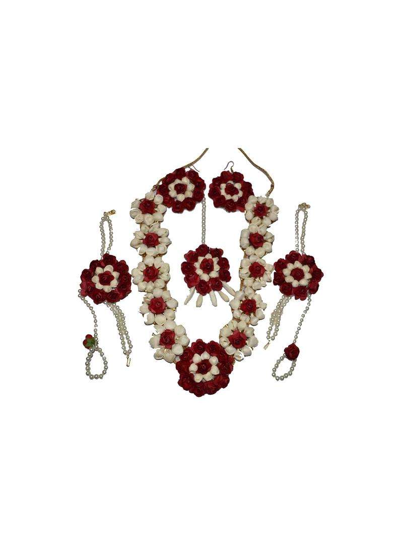 Khandelwalimpex White Flower Necklace Set for Bridal Haldi Mehandi Baby Shower Necklace Earring Mang Tika - Indya