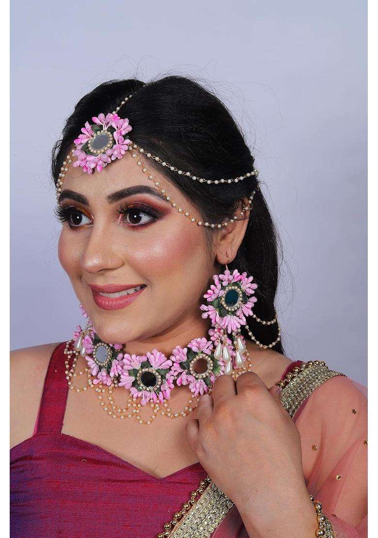 Saumakshi Designs Beautiful Flower Jewellery Set for Women Light Pink - Indya