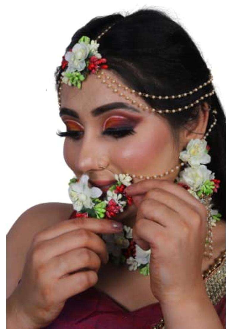 Saumakshi Designs Beautiful Flower Jewellery Set for Women White - Indya