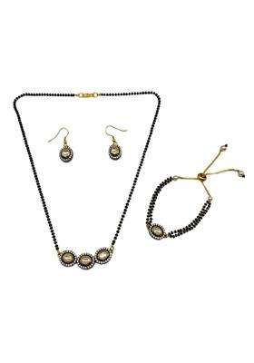 Digital Dress Room Kundan Pendant Short Mangalsutra with Earring and Bracelet AD Oval Shape Gold Plated Black