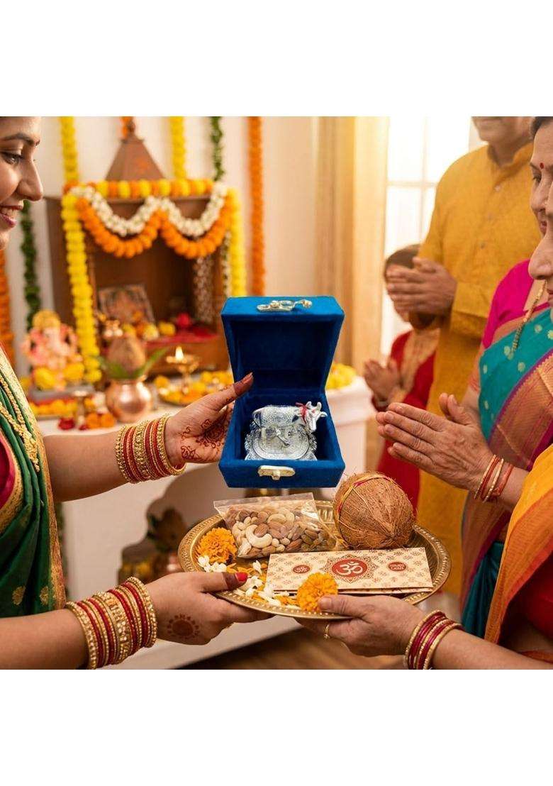 Saugat Traders Bulk Return Gifts for Pooja Kamdhenu Cow and Calf Statue with Gift Box for Puja Pack of 4 - Indya