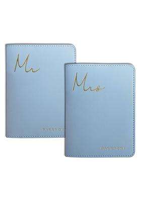 Mr and Mrs Gifts Matching Passport Holders for Bride and Groom Mr and Mrs Gold Foil Logo Honeymoon Travel