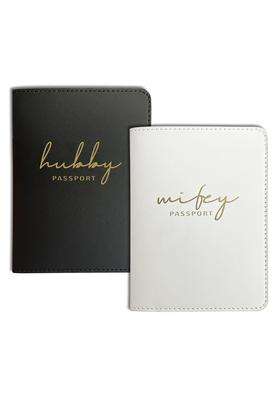 Mr and Mrs Gifts Matching Passport Holders for Bride and Groom Mr and Mrs Gold Foil Logo Honeymoon Travel