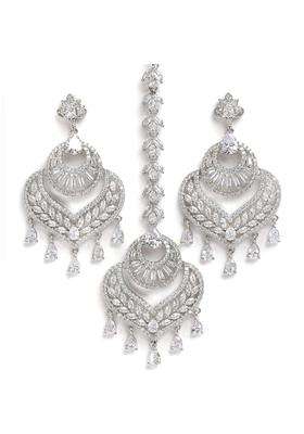 Zeneme White Stylish Shiny Round Design Rodhium Plated Maang Tikka Earring Set Jewellery for Women and Girls