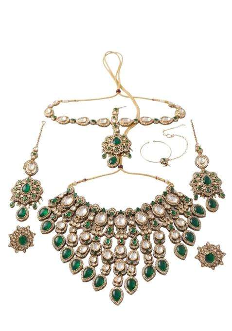 Royal Kundan and Emerald Green Bridal Jewelry Set for Women Heavy Necklace Maang Tikka Sheeshpatti Earrings