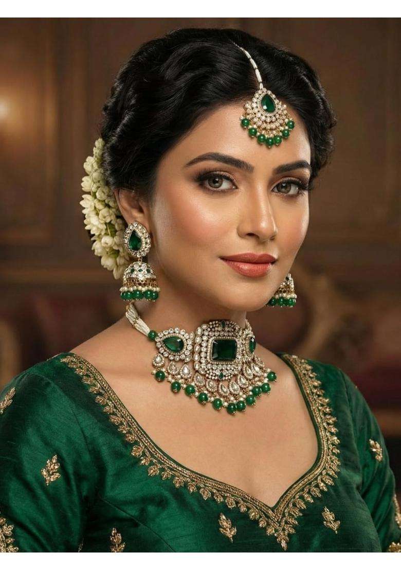 Reesha Jewel Green Choker Necklace Set with Jhumka Earrings and Maang Tikka - Indya