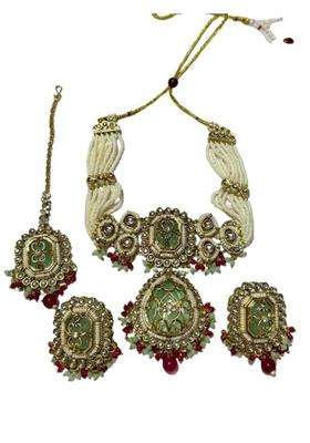 Kundan Choker Necklace Set with Earrings and Maang Tikka Lavender Colour