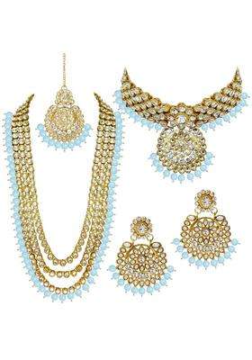 I Jewels Traditional 18K Gold Plated Kundan and Pearl Studded Bridal Choker Necklace Jewellery Set