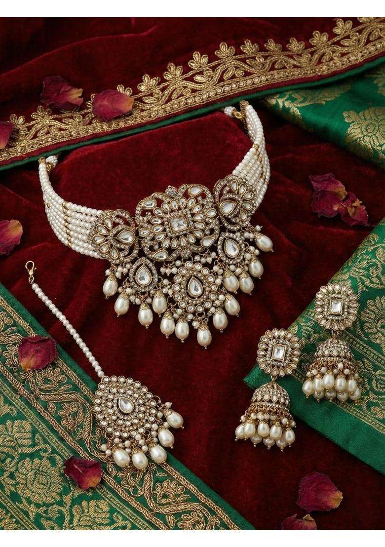 Reesha Jewel Maroon Kundan Pearl Choker Necklace Set with Jhumka Earrings and Maang Tikka - Indya