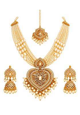 Multicolour Hyderabadi Jadau Kundan Pearl Jewellery Set with Jhumka and Maang Tikka