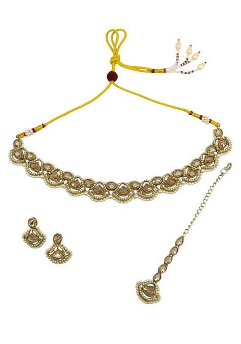Saloni Fashion Jewellery Lavish Triangle Shape Pearl Mehandi Gold Plated Choker Necklace Set with Maang Tikka