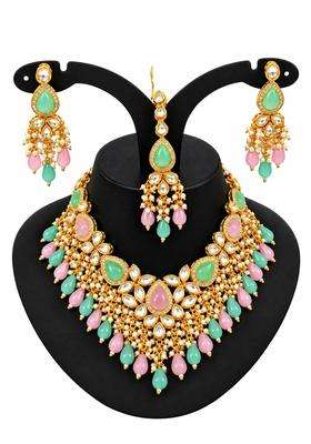 Womens Traditional Kundan Necklace Set with Earrings and Maang Tikka Gold Plated Bridal Jewellery Set