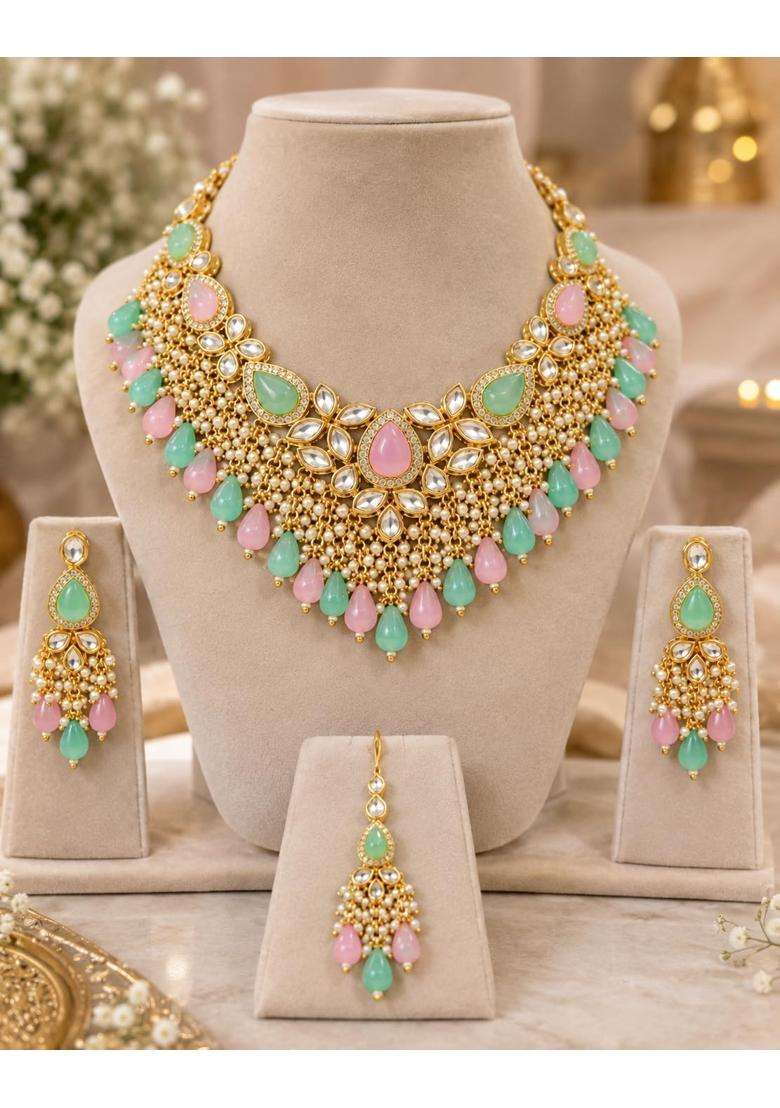 Womens Traditional Kundan Necklace Set with Earrings and Maang Tikka Gold Plated Bridal Jewellery Set - Indya