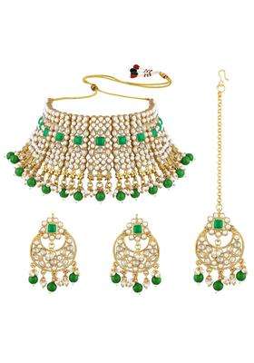 Peora Green Rani Padmavati Kundan Faux Pearl Choker Necklace Earrings Maang Tikka for Women Jewellery Set