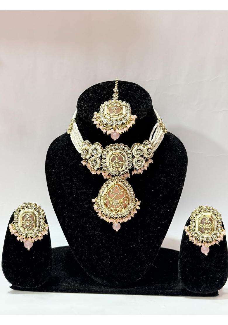 Kundan Choker Necklace Set with Earrings and Maang Tikka Lavender Colour - Indya