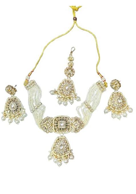Green Kundan Choker Necklace Set with Earrings and Maang Tikka