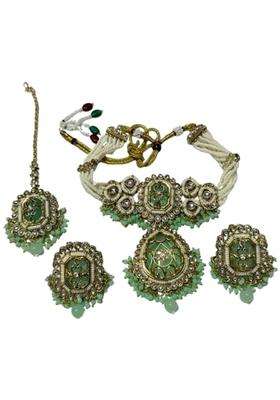 Green Kundan Choker Necklace Set with Earrings and Maang Tikka