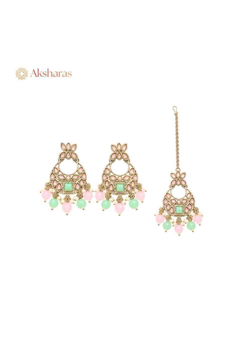 Pastel Pink and Mint Green Antique Kundan Choker Necklace Set with Earrings and Maang Tikka by Aksharas - Indya
