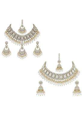SK Jewellers Fashion Traditional Kundan Choker Necklace Set with Earrings and Maang Tikka for Women Pack of 2