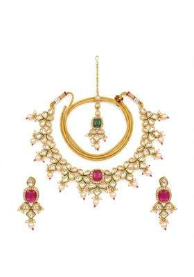 PM AURA Jewels Regal Kundan Choker Necklace Set with Ruby Pink Stone Matching Earrings and Maang Tikka