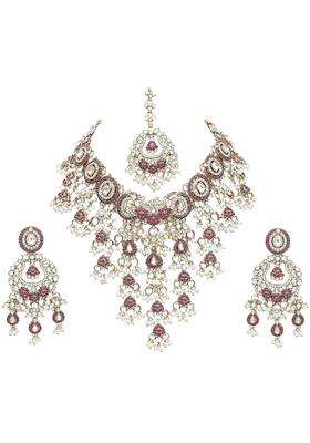 SK Jewellers Fashion Traditional Kundan Choker Necklace Set with Earrings and Maang Tikka for Women