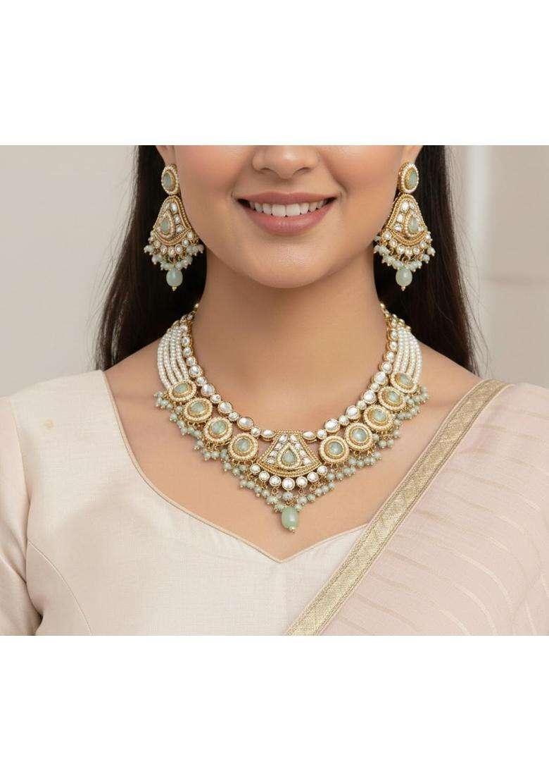 Veltreo International Fashion Jawellery Kundan Pearl and Green Bead Set for Women Maang Tikka and Earrings - Indya
