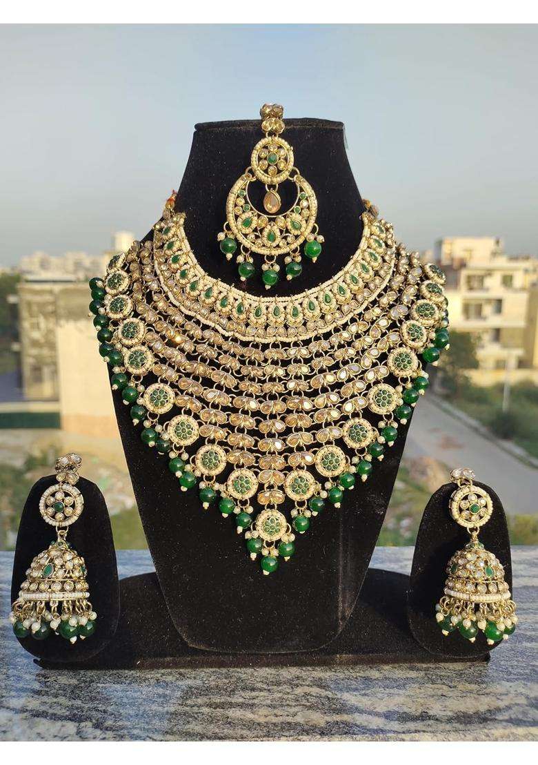 Royal Emerald and Kundan Bridal Choker Necklace Set with Jhumka Earrings and Maang Tikka Gold Toned - Indya