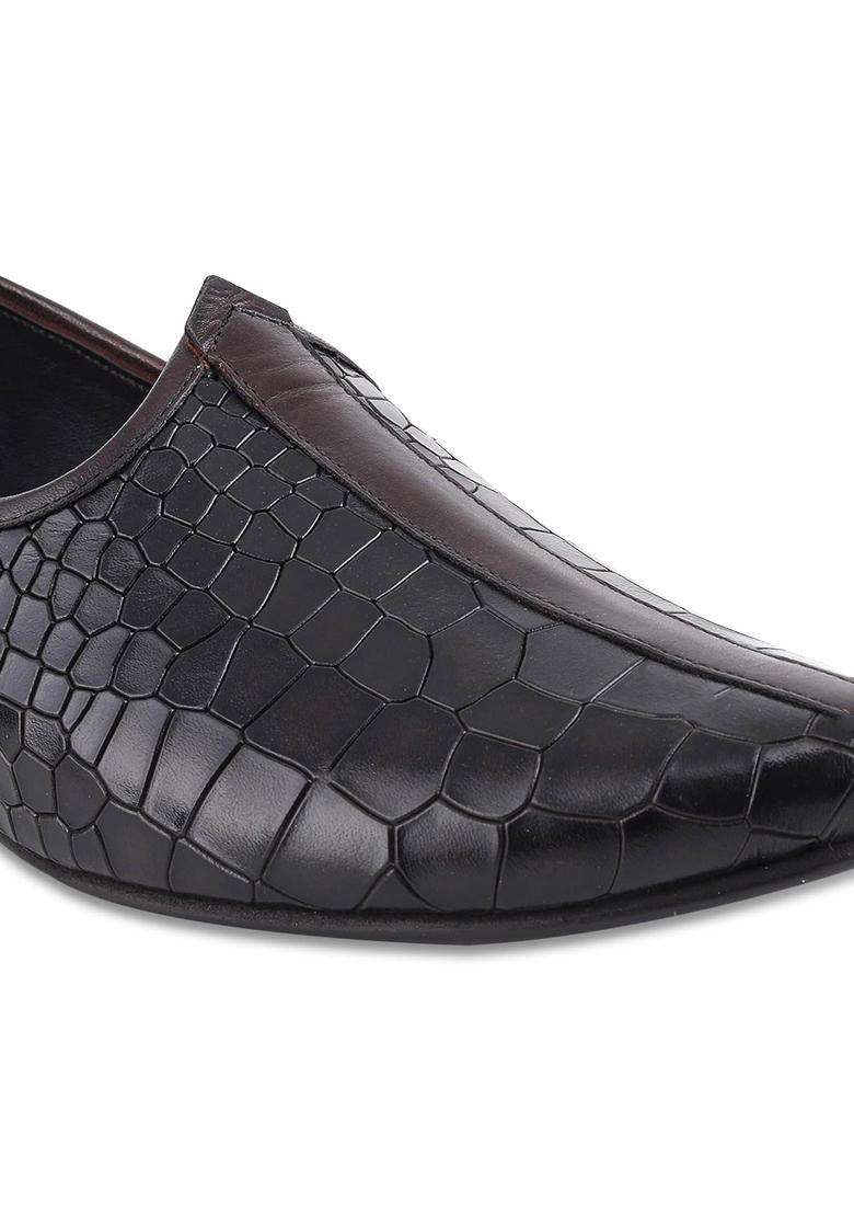 Ezok Brown Mens Genuine Leather Mojari Shoes Lightweight - Indya