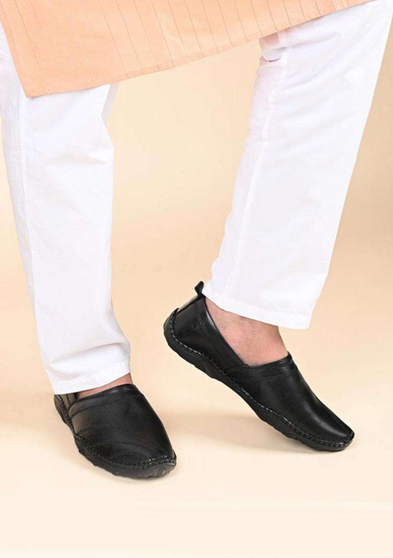 Louis Stitch Mens Ethnic Slip on Mojaris Black Genuine Leather Stylish Nagra Juti for Men - Indya