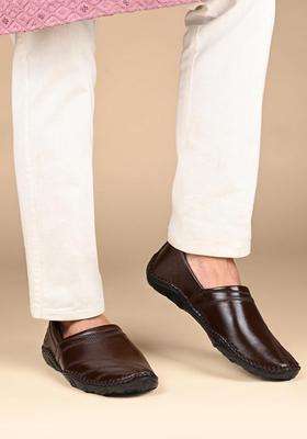 Louis Stitch Mens Ethnic Slip on Mojaris Brunette Brown Genuine Leather Stylish Nagra Juti for Men