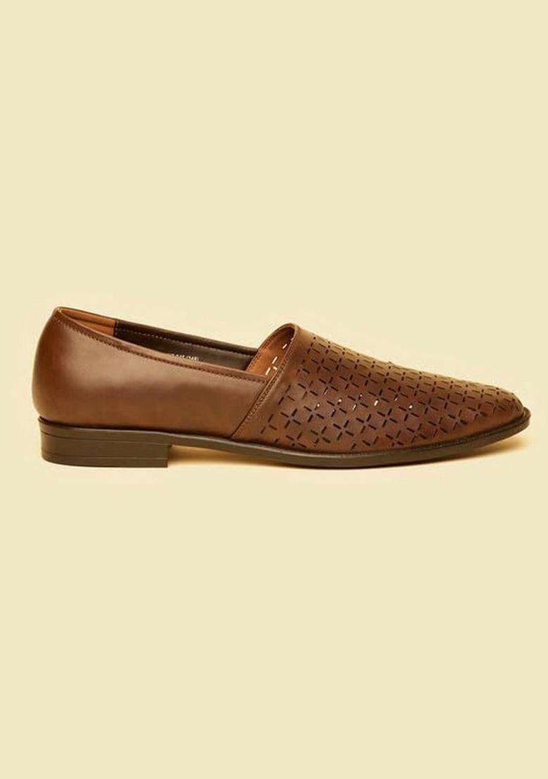 Manyavar Brown Self Texture Loafers Juti Mens Ethnic Jutti - Indya
