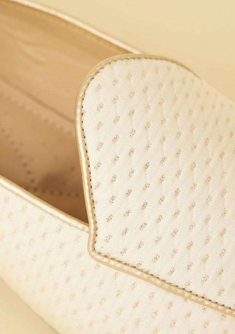 Manyavar Cream Jacquard Loafers Juti Mens Ethnic Jutti - Indya