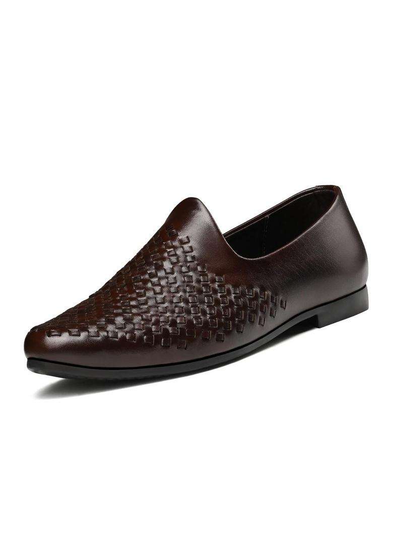 Louis Stitch Mens Brunette Brown Ethnic Weaved Textured Slip on Mojaris - Indya