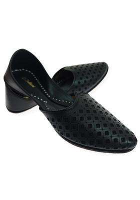 Fulkari Black Men Genuine Soft Leather Casual Jutis Bite and Pinch Free Jutti