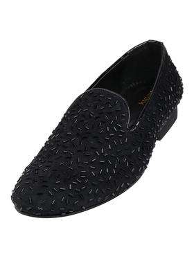 Tanny Shoes Mens Soft Touch Black Velvet Hand Embroidered Katdana Work Slip on Juttis and Mojaris for Bridal