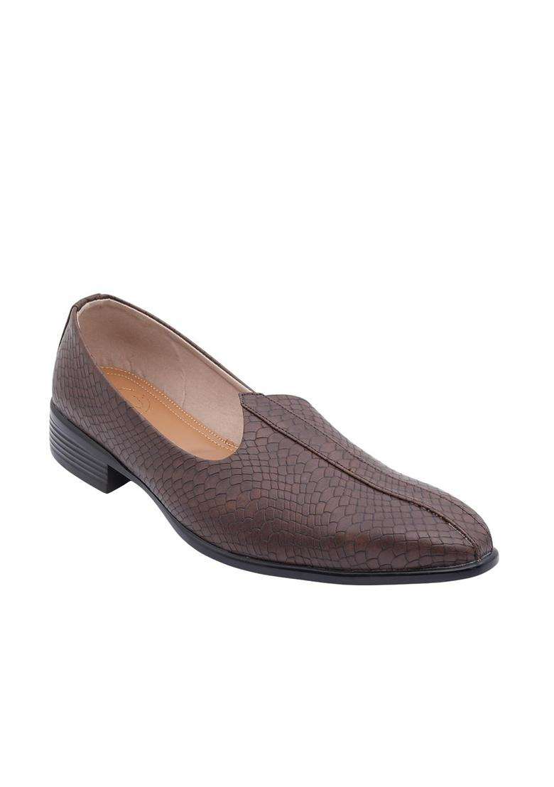 NR by Nidhi Rathi Textured Mojaris Loafers Tan - Indya