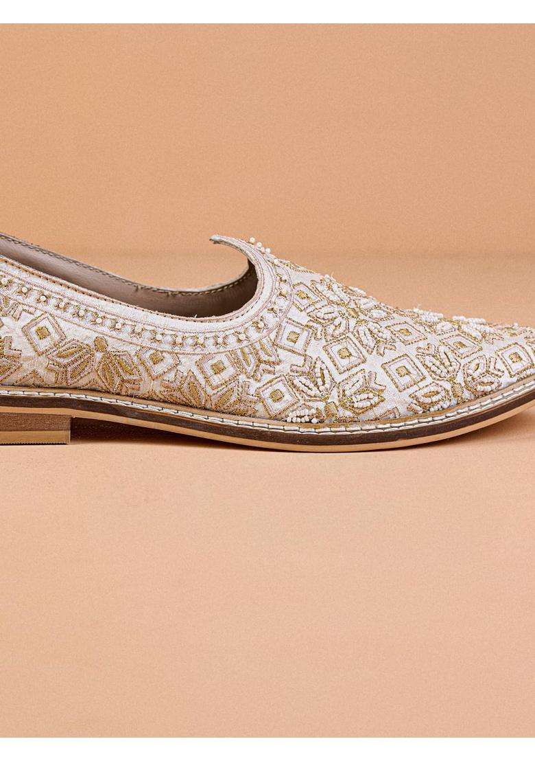 Tasva Ivory Brocade Embroidered Mojari Size 8 - Indya